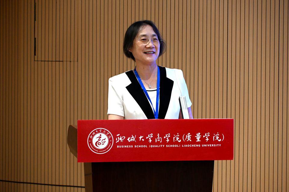 杨蕙馨.jpg
